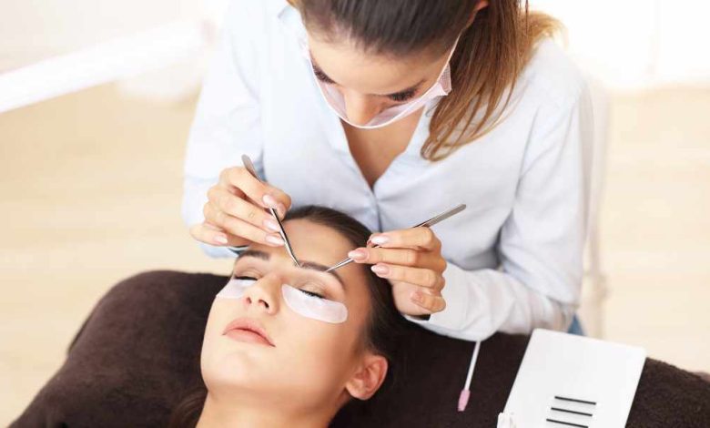 High Eyelash Extension Application Tools: Maximizing Salon Efficiency